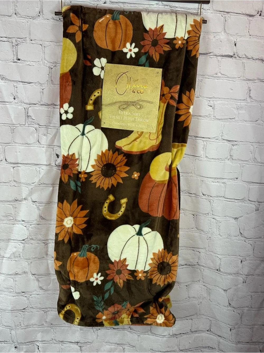 NWT olivia & co velvet Plush Throw Blanket western cottage fall boho autumn